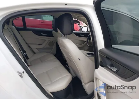 2020 Jaguar Xe S Rwd Automatic z USA, uszkodzony, nr VIN SAJAE4FX7LCP61582